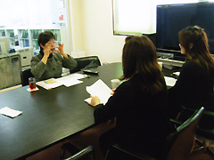 �d�b���Ό��C�̗l�q