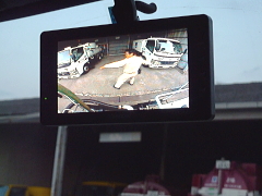 �o�L���[���ԃo�b�N���j�^�[